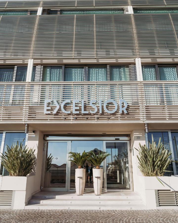 Excelsior Hotel, Spa & Lido Pesaro Ngoại thất bức ảnh