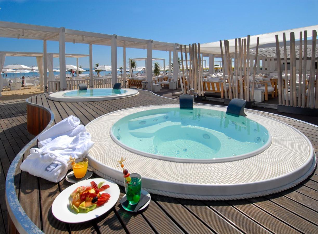 Excelsior Hotel, Spa & Lido Pesaro Ngoại thất bức ảnh