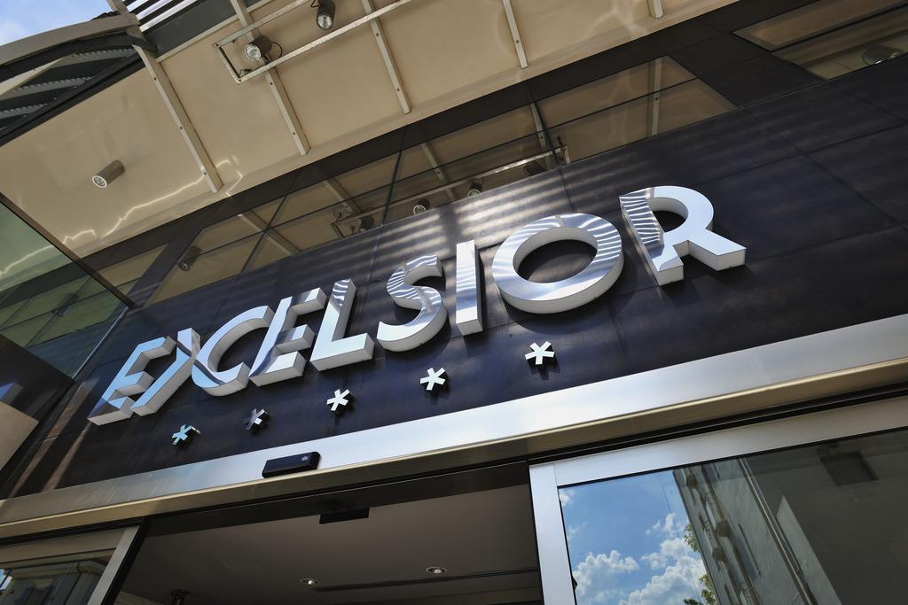 Excelsior Hotel, Spa & Lido Pesaro Ngoại thất bức ảnh